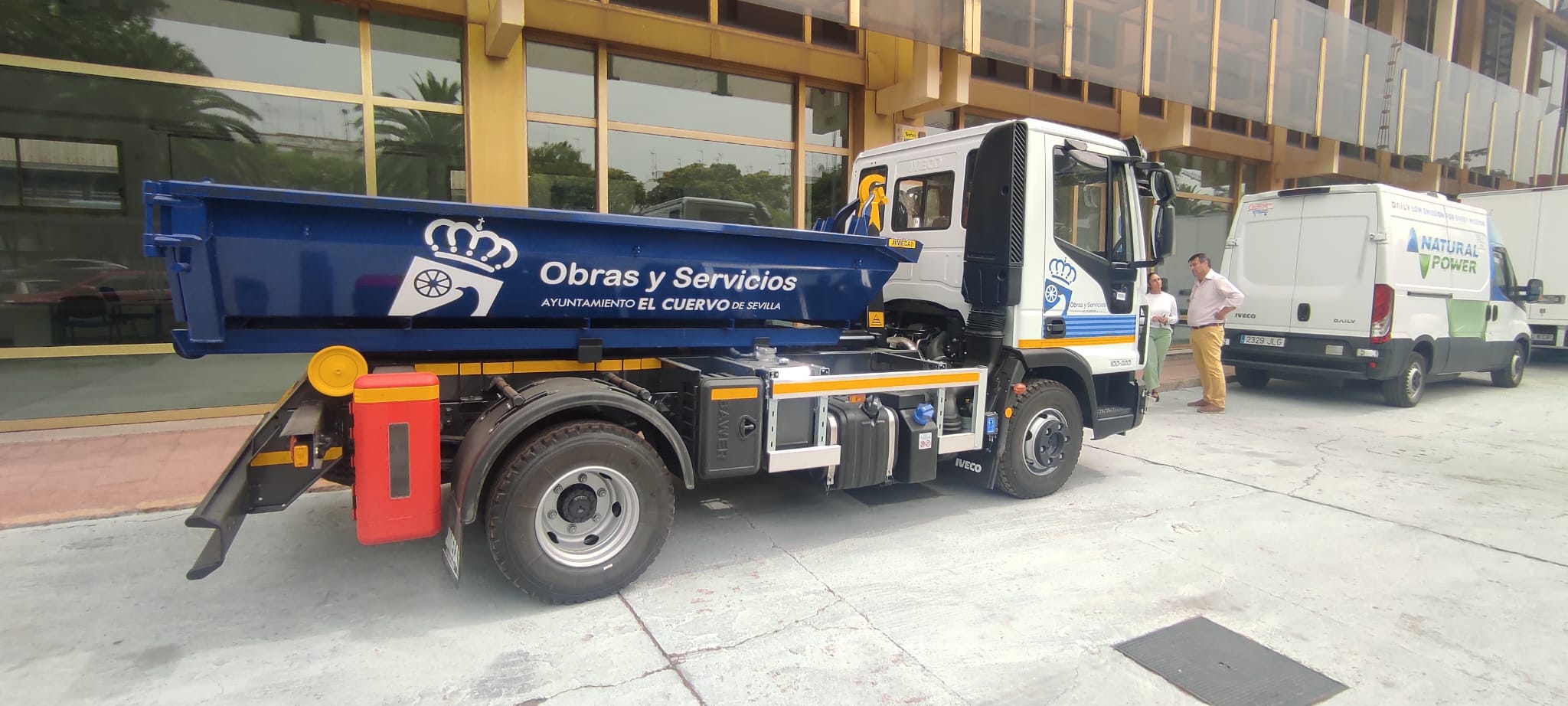 camión obras superávit